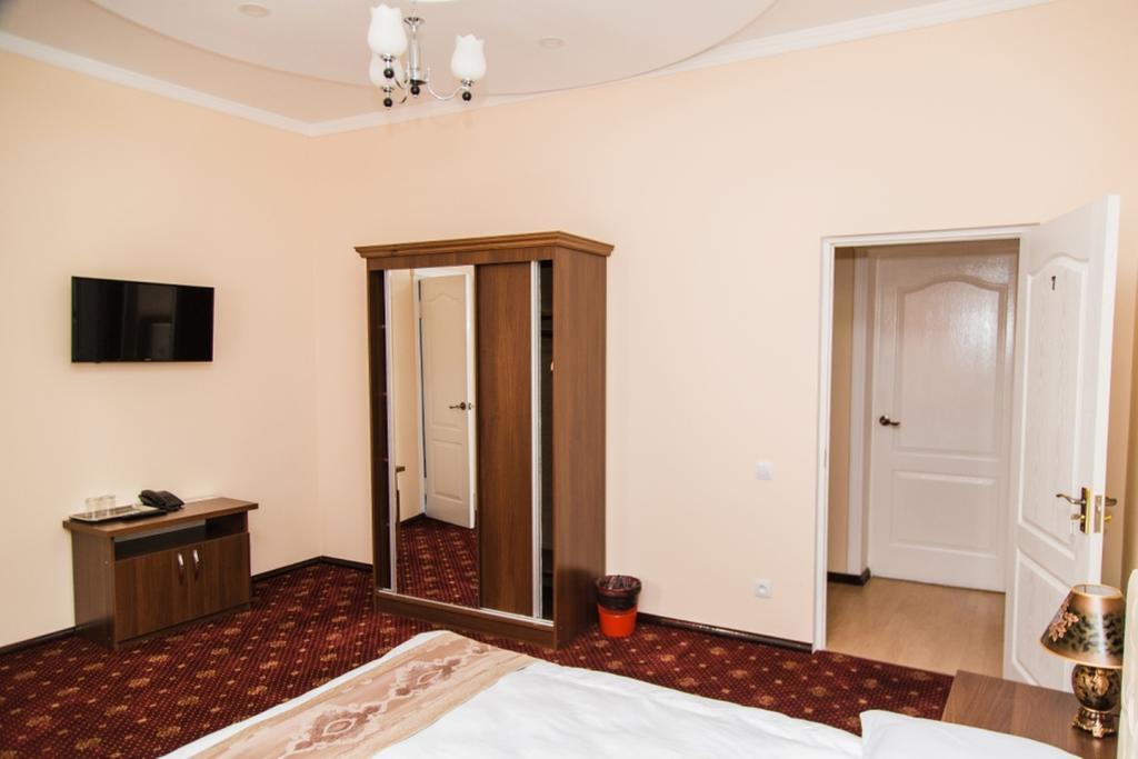 Art Hotel Ташкент Екстериор снимка